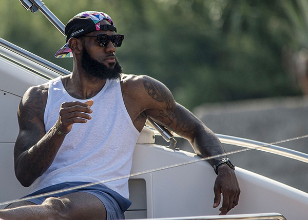 联防诱导外 联防诱导外